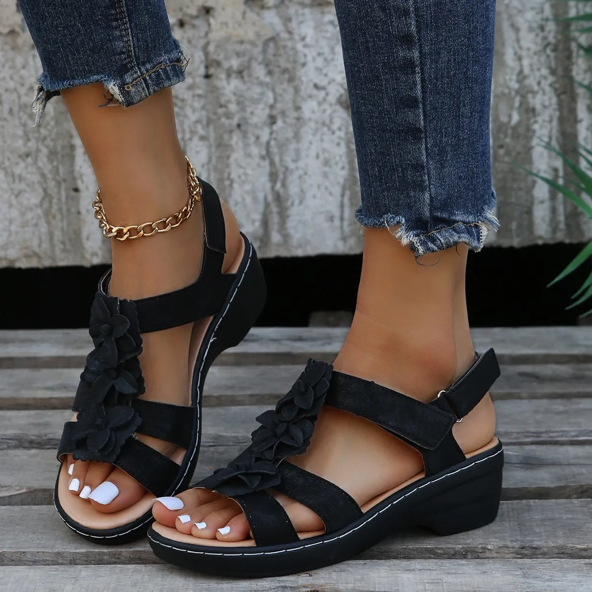 Floral Embellishment Orthopedic Sandals with Wedge Sole