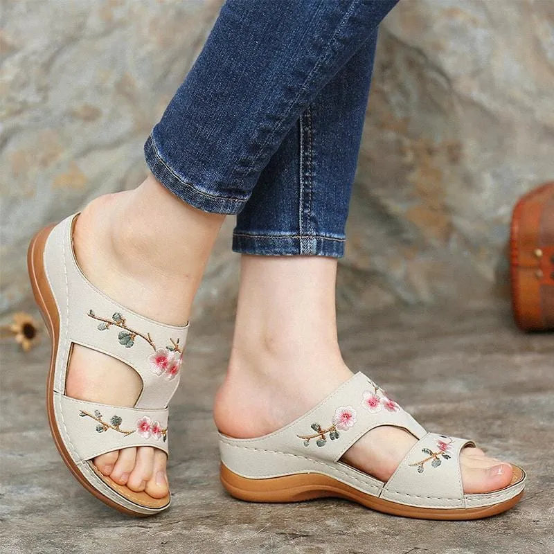 Flower Embroidered Vintage Casual Wedges Sandals