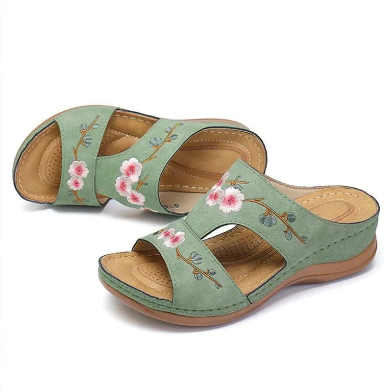 Flower Embroidered Vintage Casual Wedges Sandals
