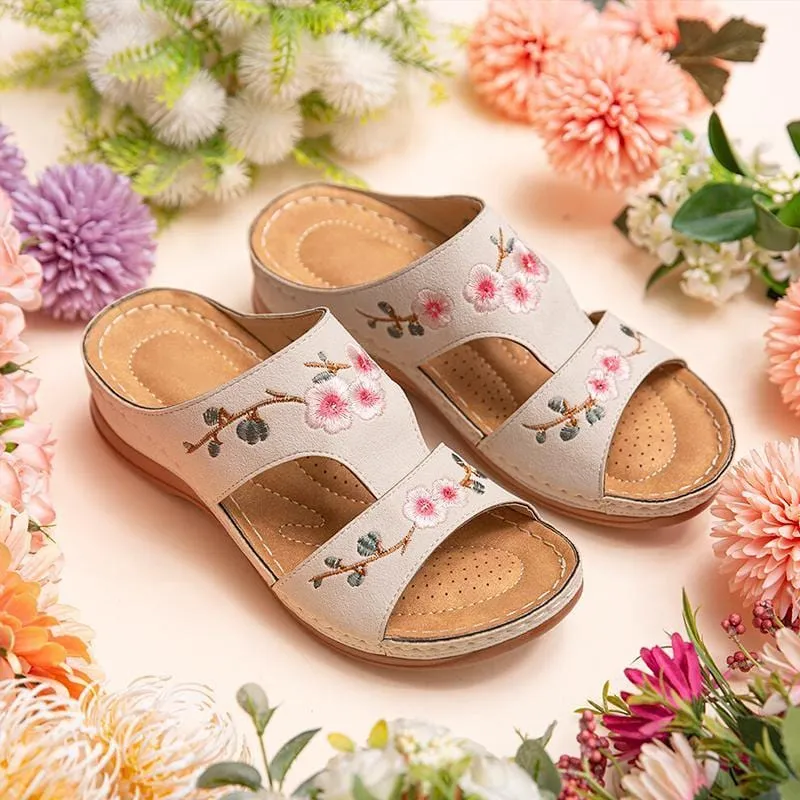 Flower Embroidered Vintage Casual Wedges Sandals
