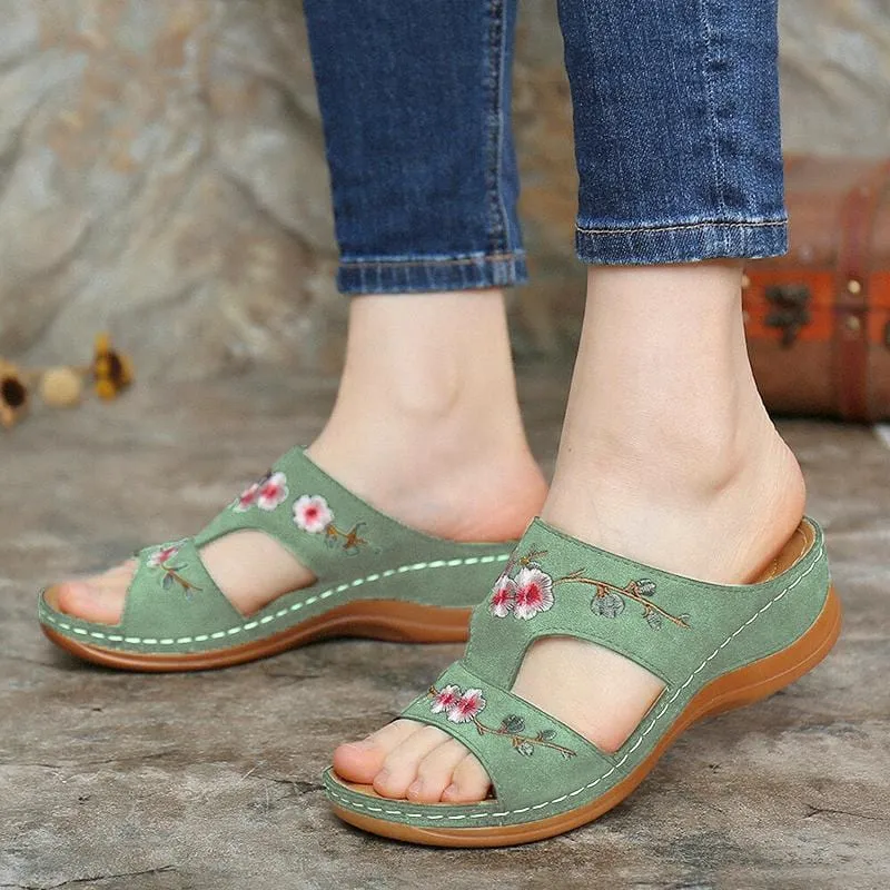 Flower Embroidered Vintage Casual Wedges Sandals