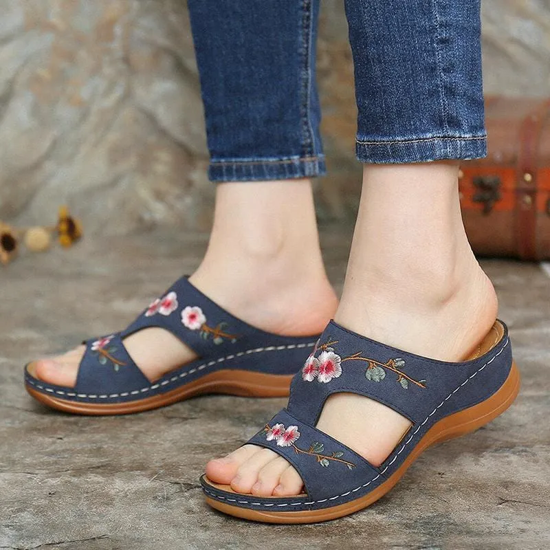 Flower Embroidered Vintage Casual Wedges Sandals