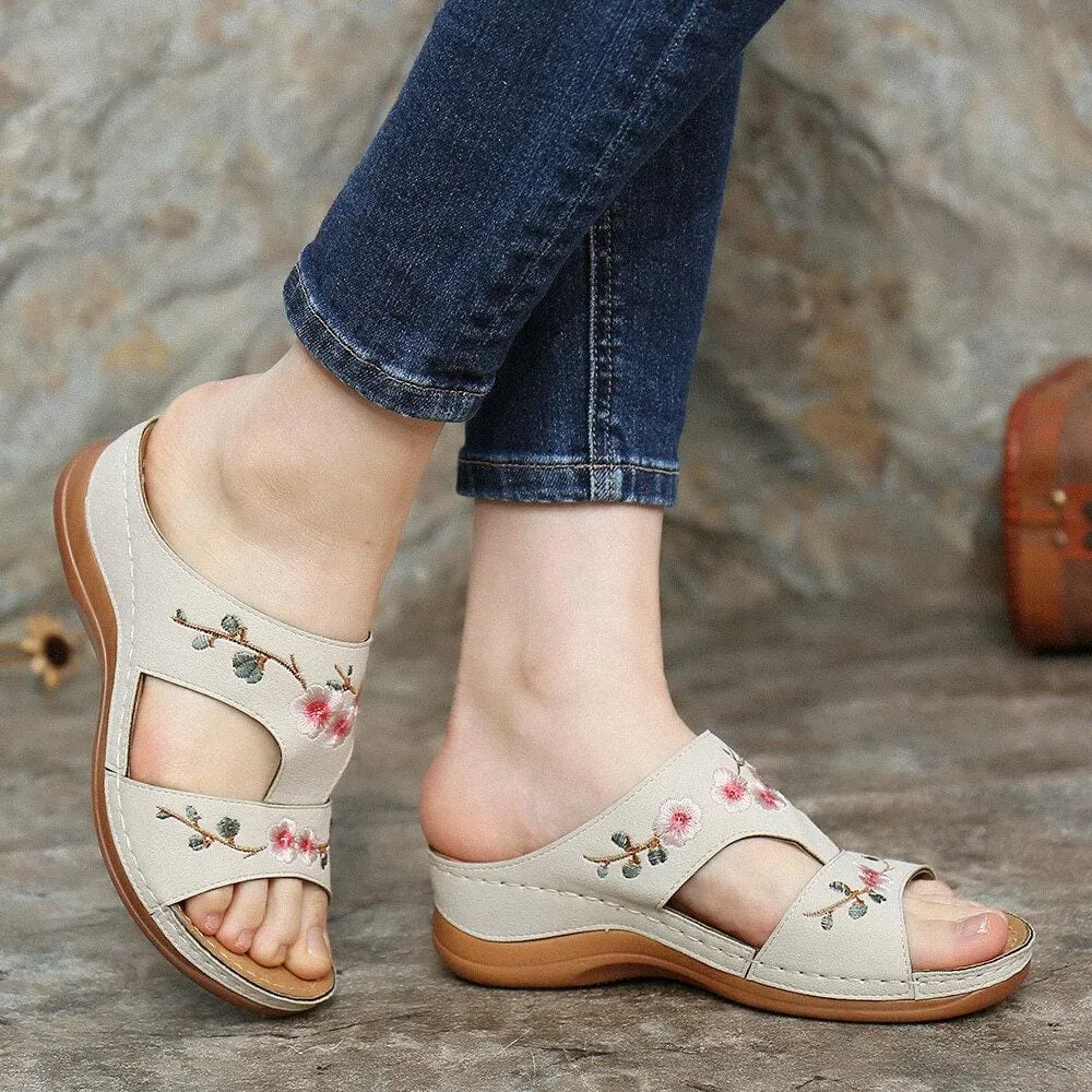 Flower Embroidered Vintage Casual Wedges Sandals