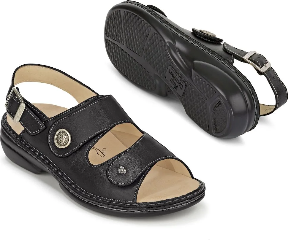 Isera - Black