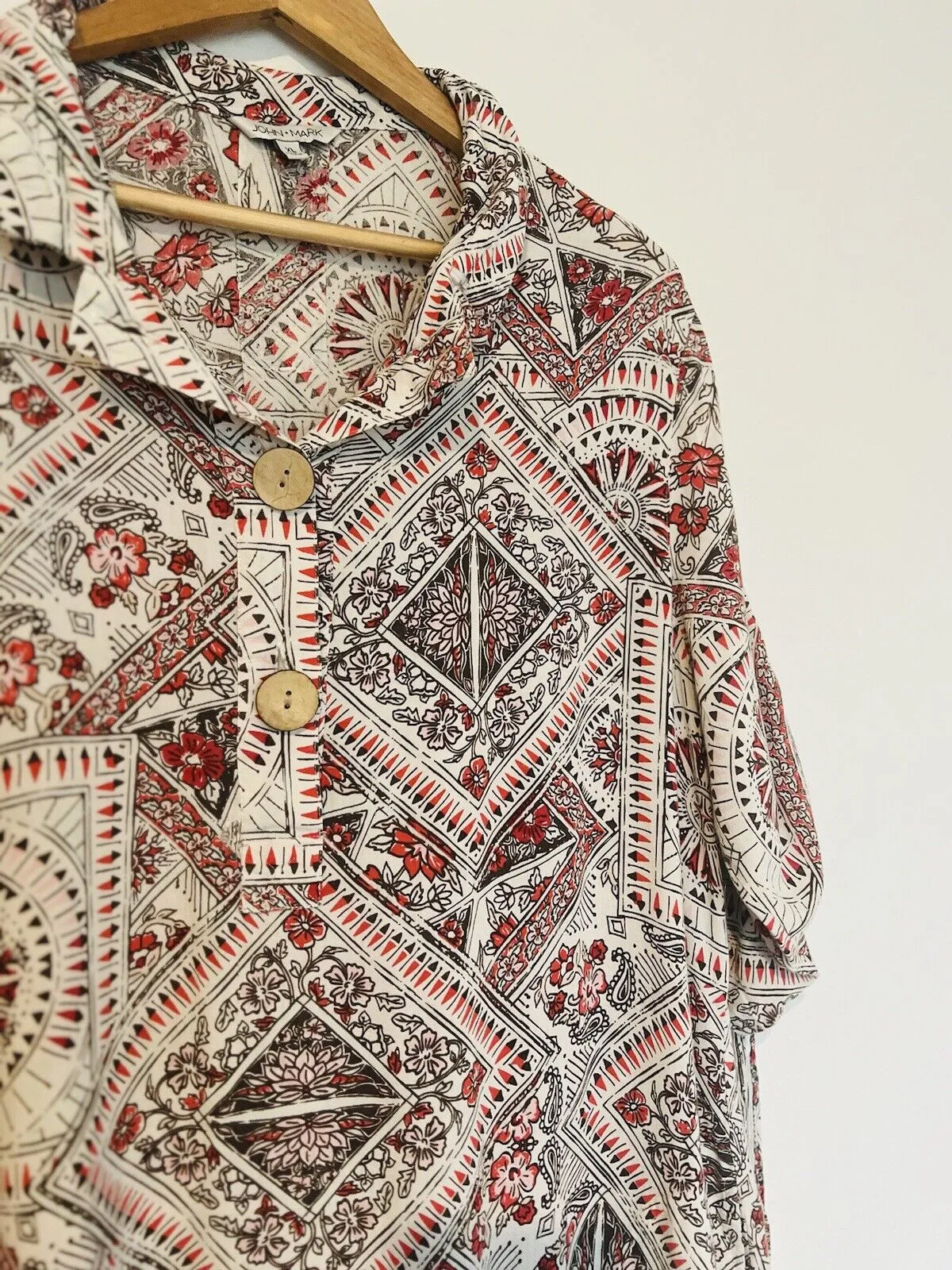 JOHN MARK Beige Floral Button 1/2 Button Shirt Sz XL Ruched Pocket Wire Tunic