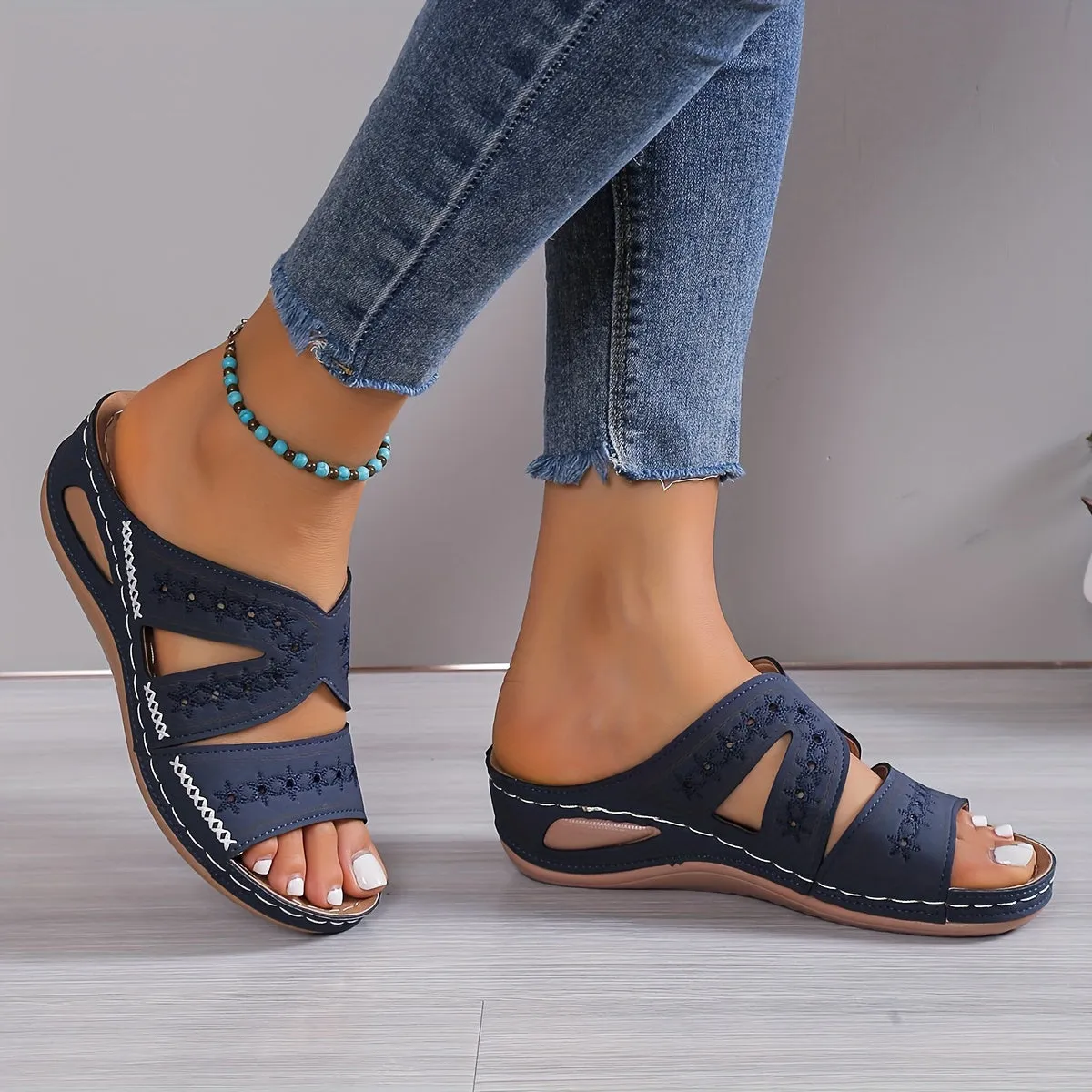 Nora® | Orthopedic sandals