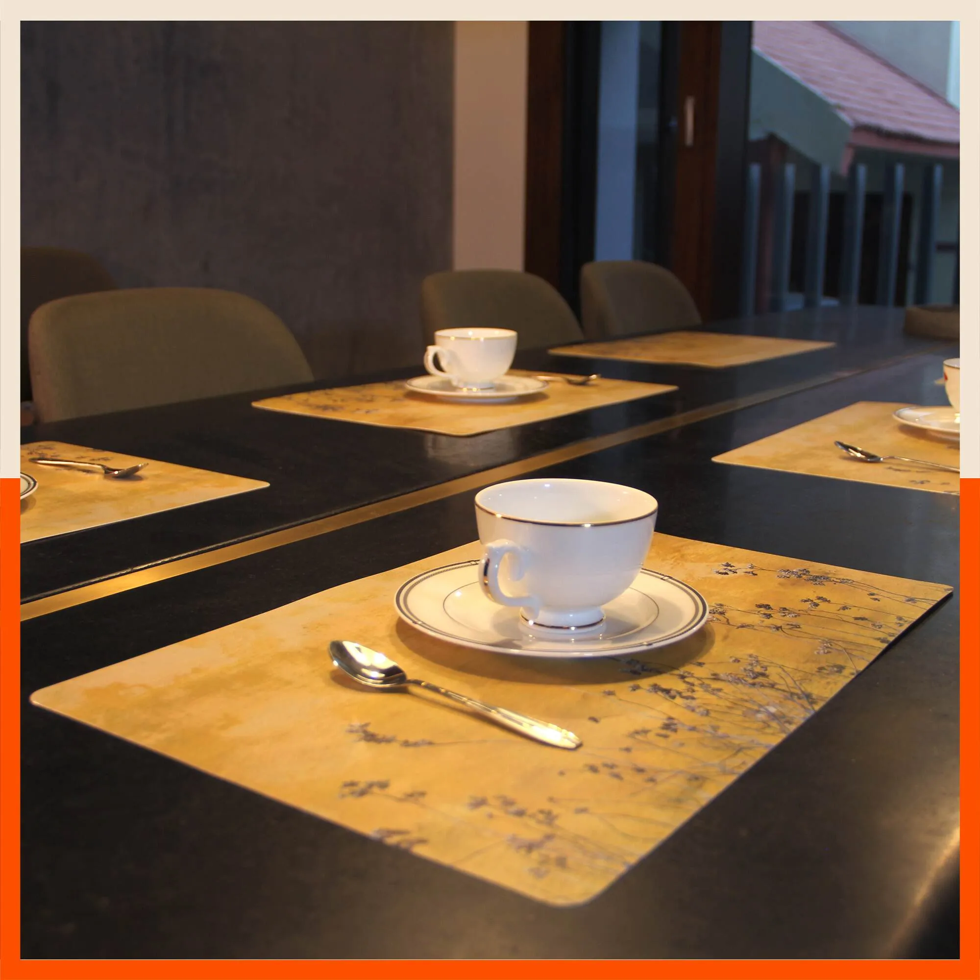 Polypropylene Table Mats & Coasters for Dining Table at Home (Tulipa - Set of 6)