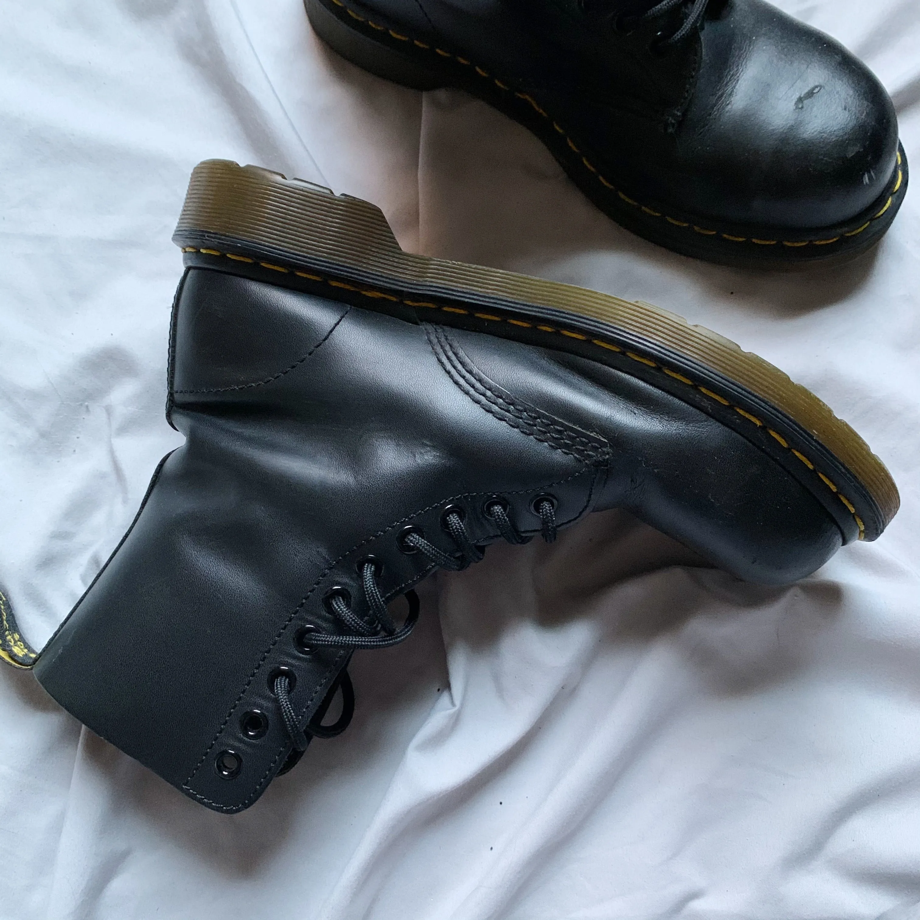 Steel-toe Black 1460's