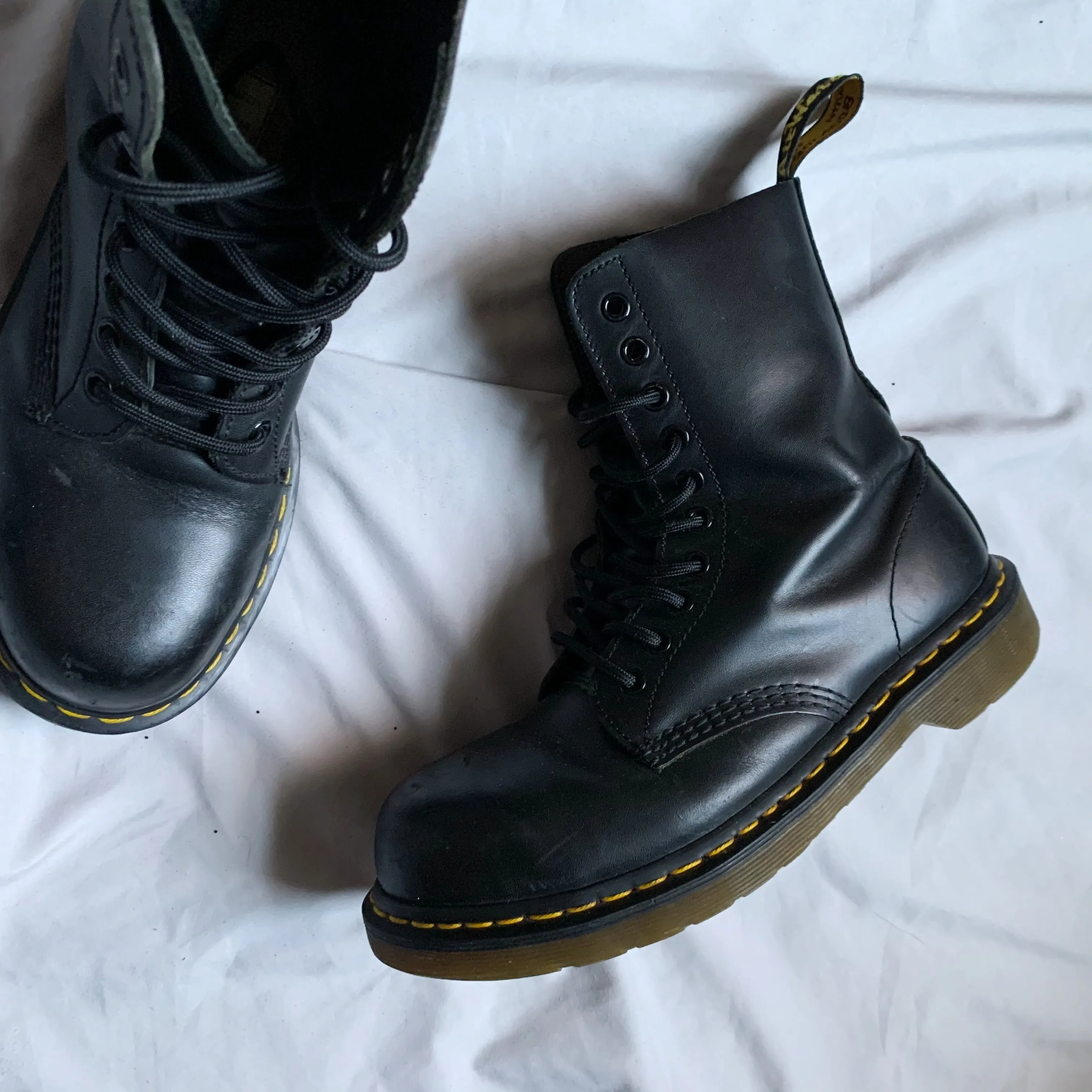 Steel-toe Black 1460's