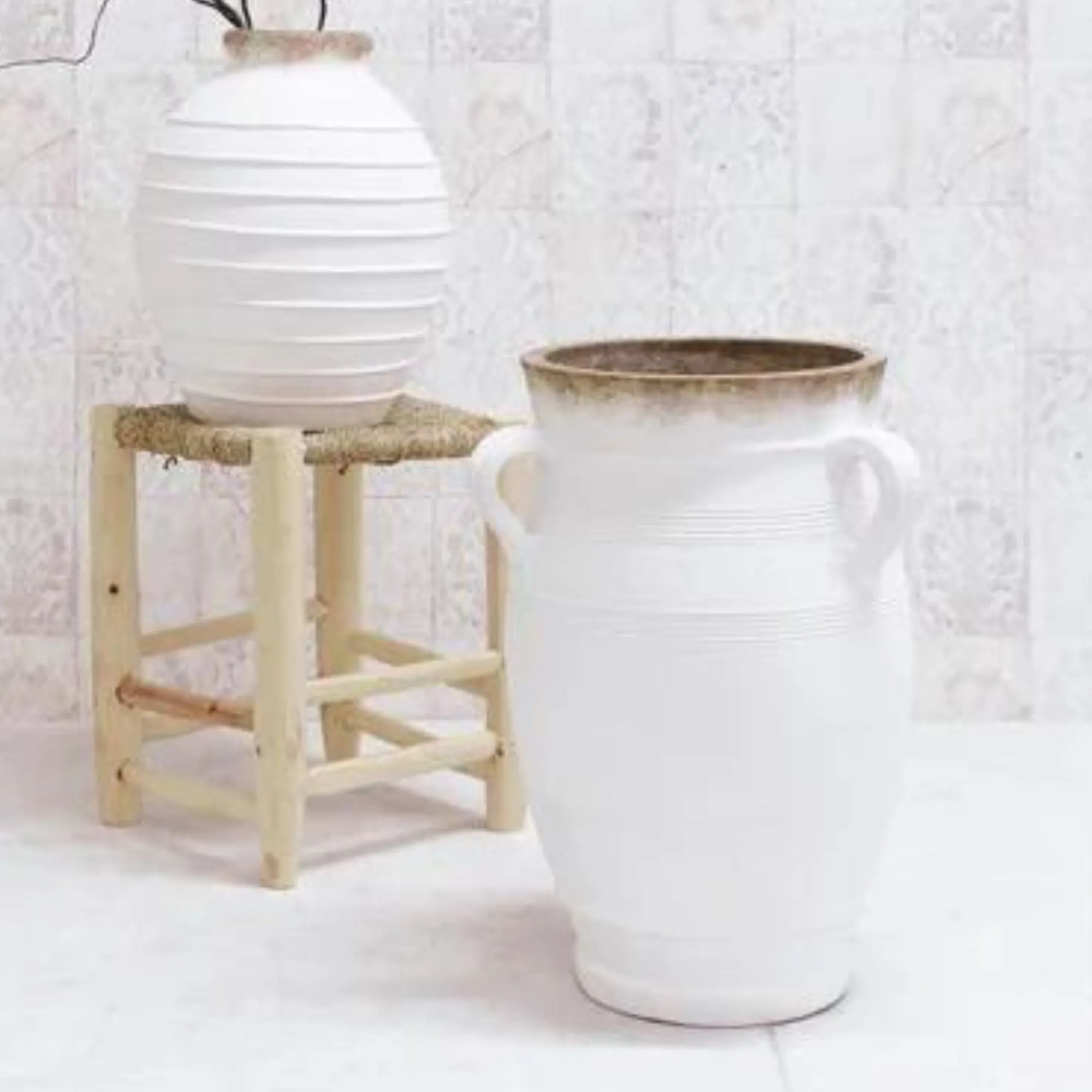 Tuscan 3 Handle Pot - White