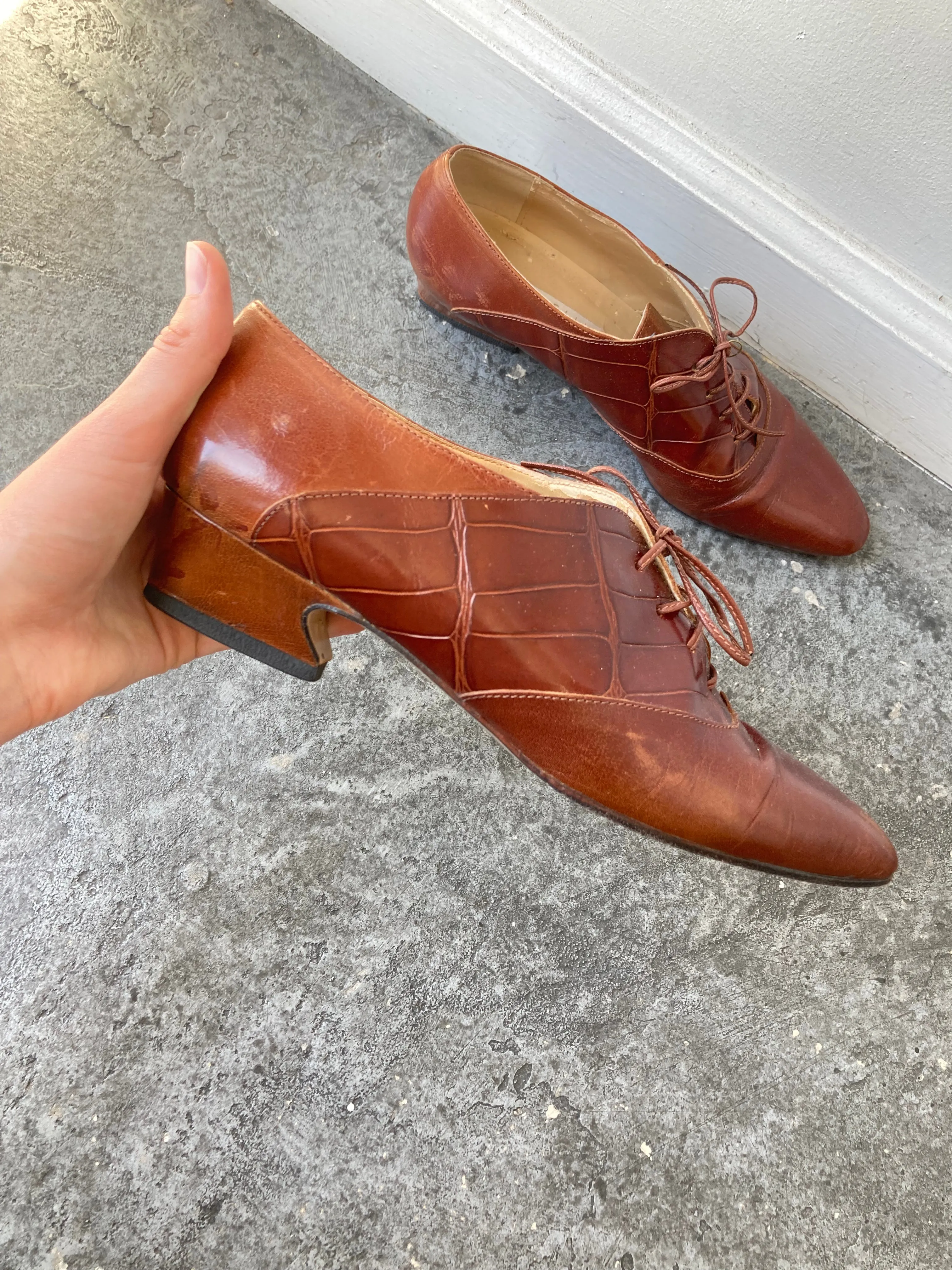 Vintage Perry Ellis Cognac Oxford Low Heels